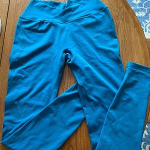 Alphalete surface path leggings